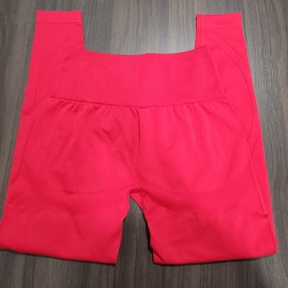 V Shred Seamless Flex Red Leggings Size Large - Picture 10 of 11